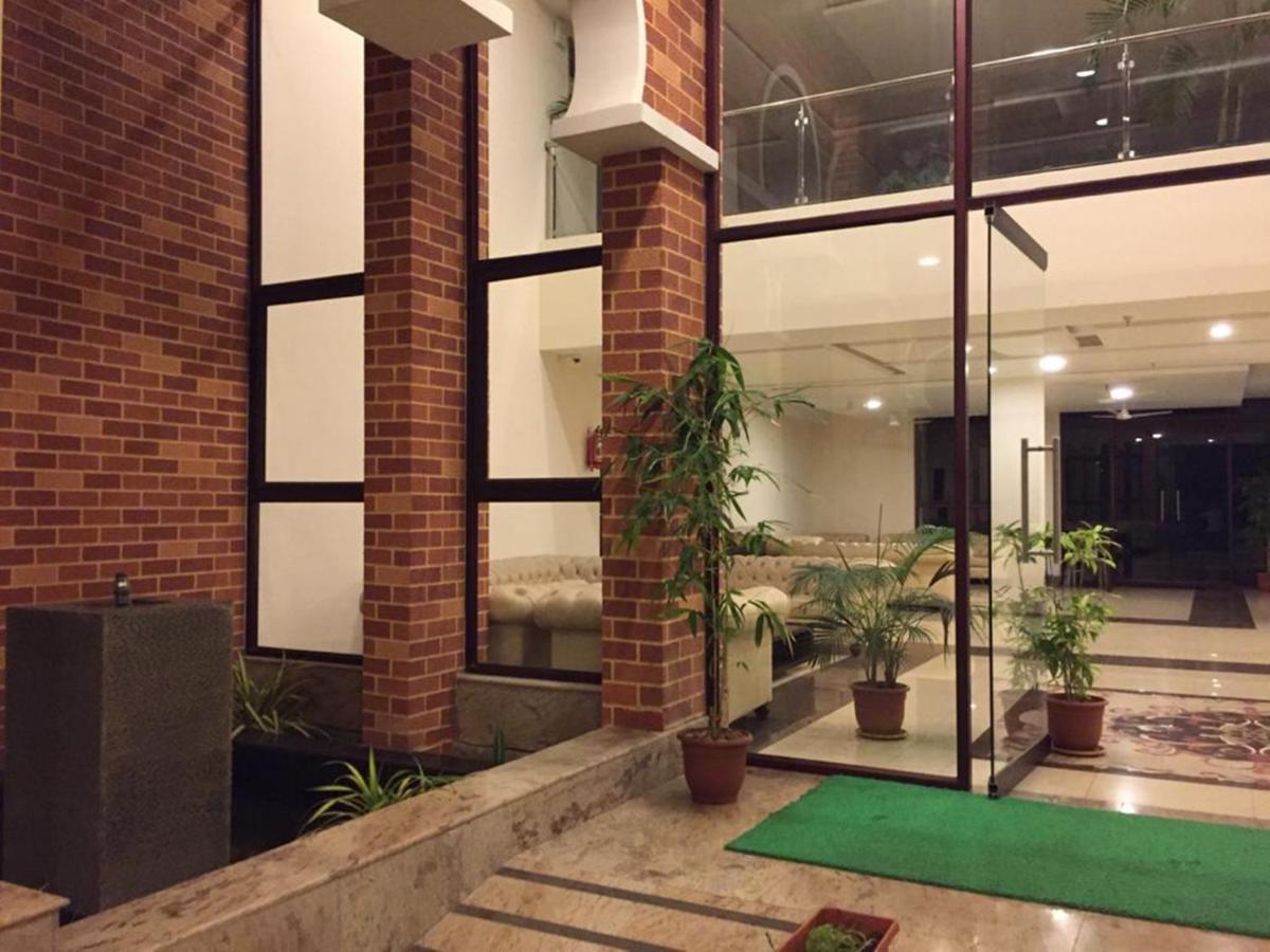 Five Falls Resort Kuttālam Eksteriør bilde